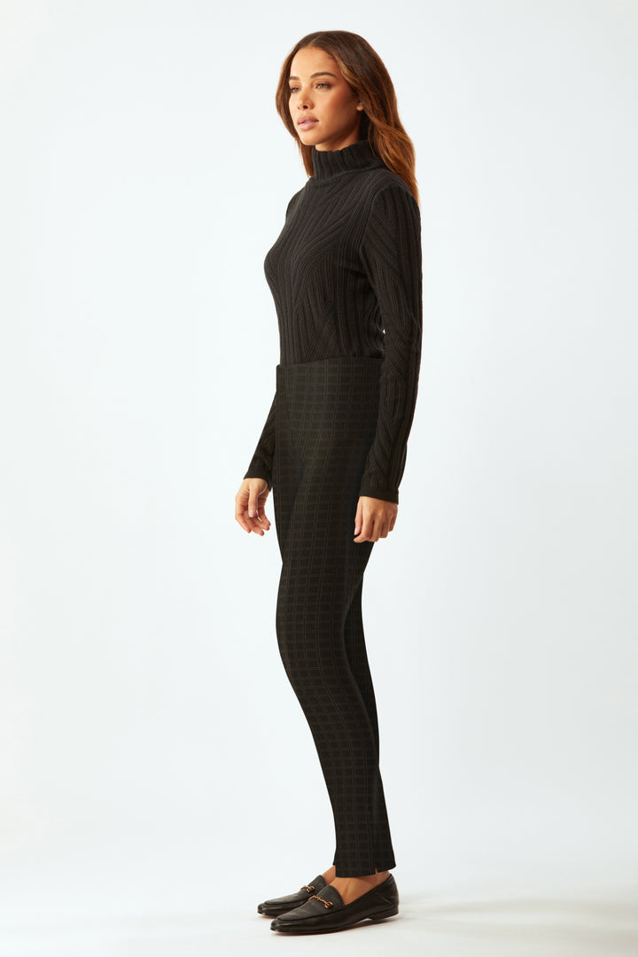 Springfield Classic Pull-On In Park Avenue Stretch- Black/Grey Plaid