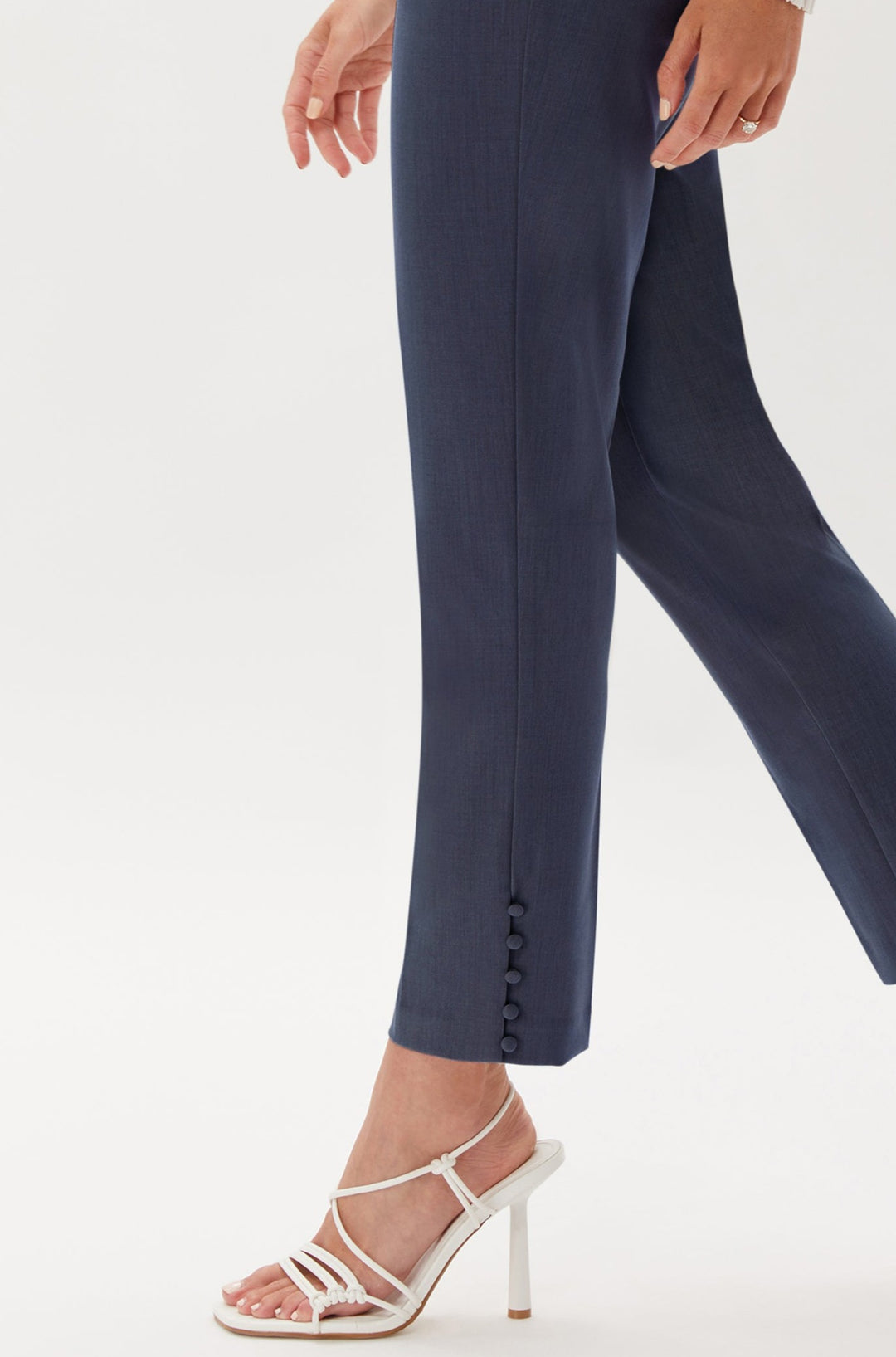 Barrow Cropped Pant With Button Detail - Indigo