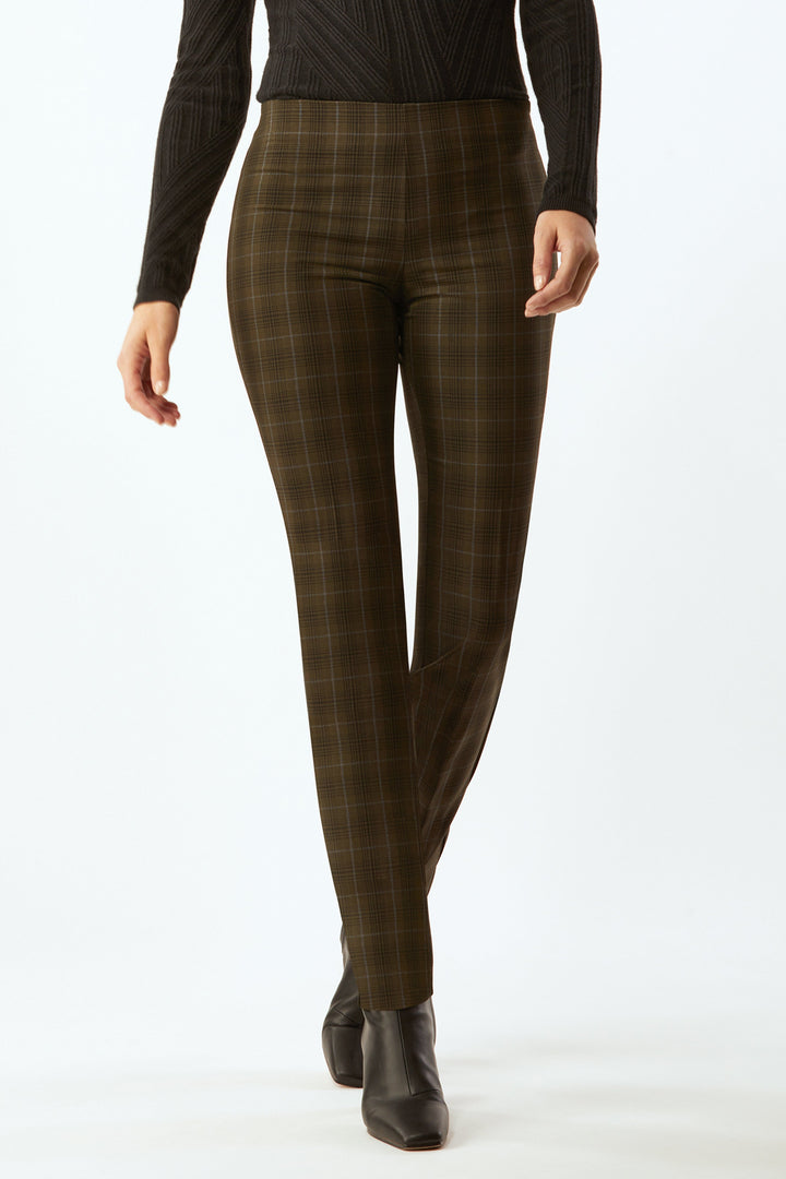 Springfield Classic Pull-On In 5Th Avenue Stretch - Olive/Black Plaid